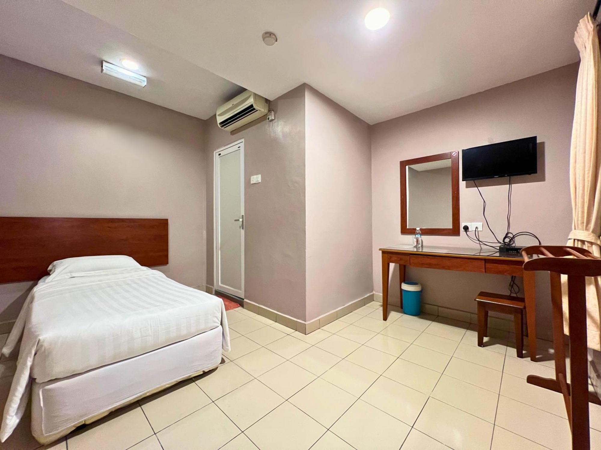 Tropicana 2* Gemas
