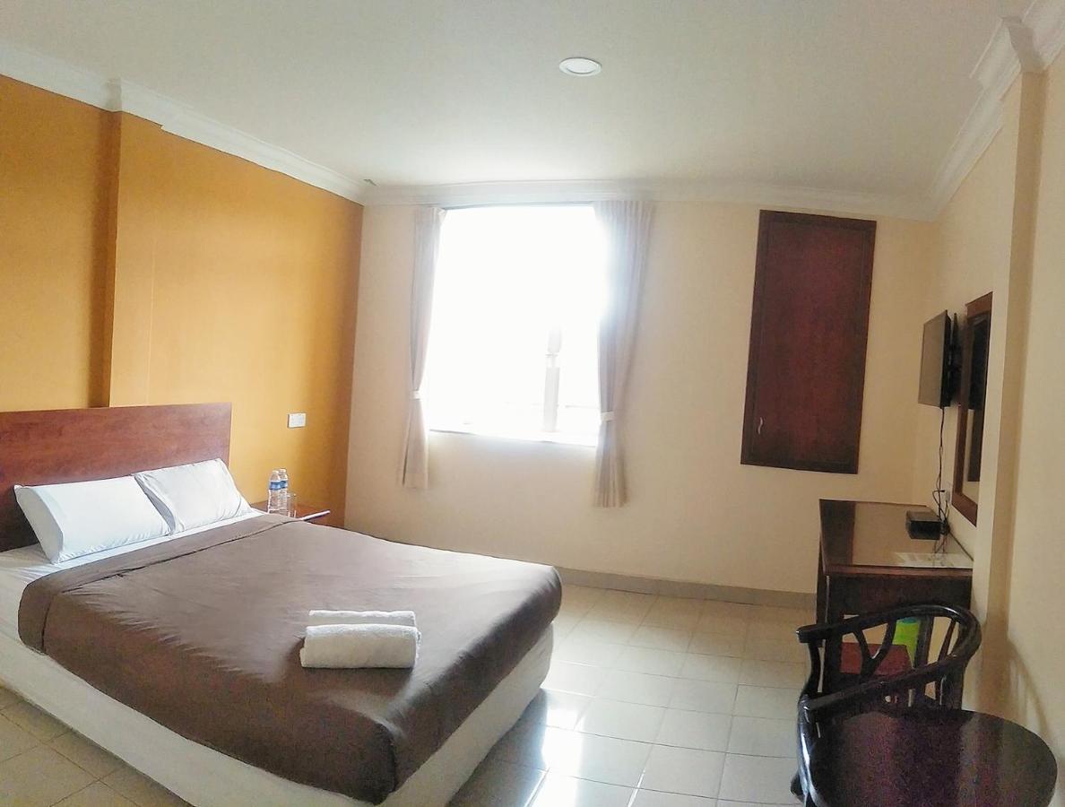 Tropicana Hotel Gemas